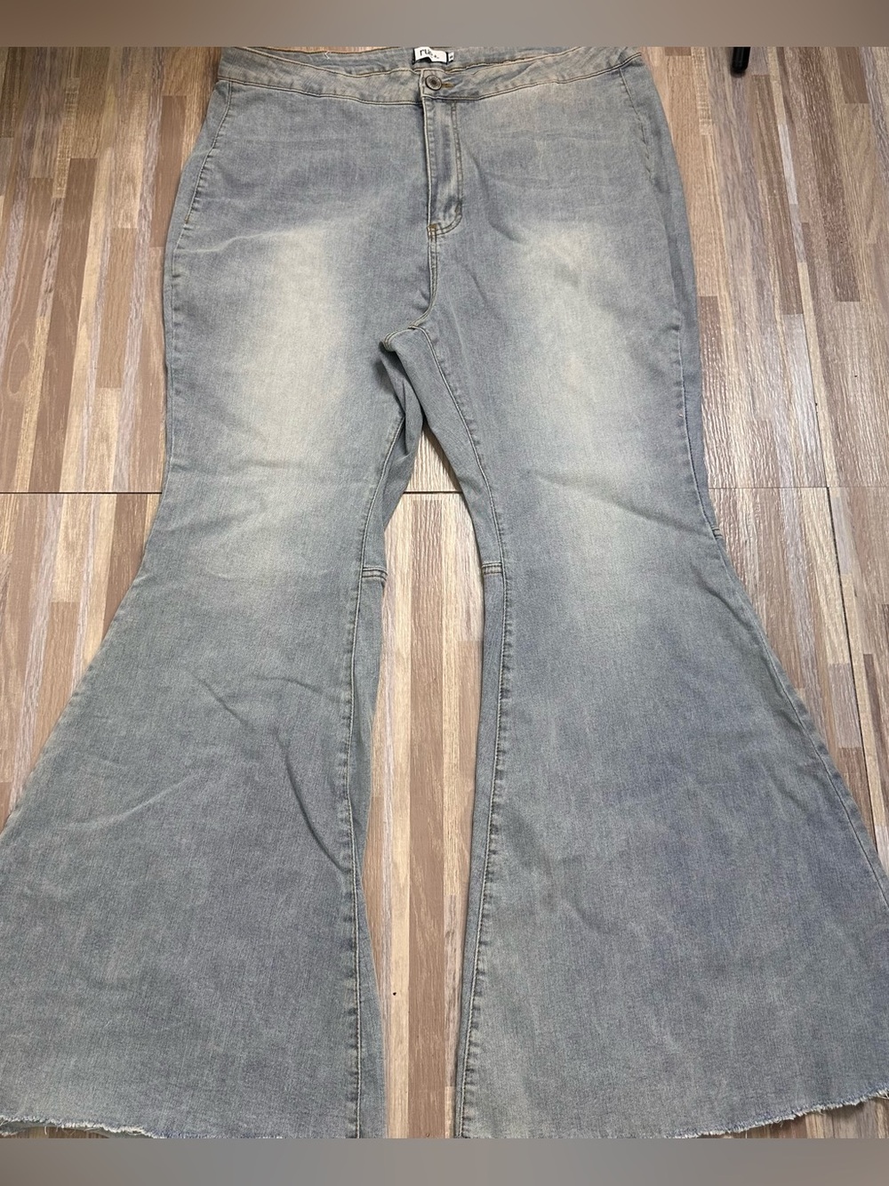 Rue+ Women's Light Wash High Waist Flared Denim Jeans Plus Size 22